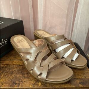 Dansko Women's Brown Slide Sandals